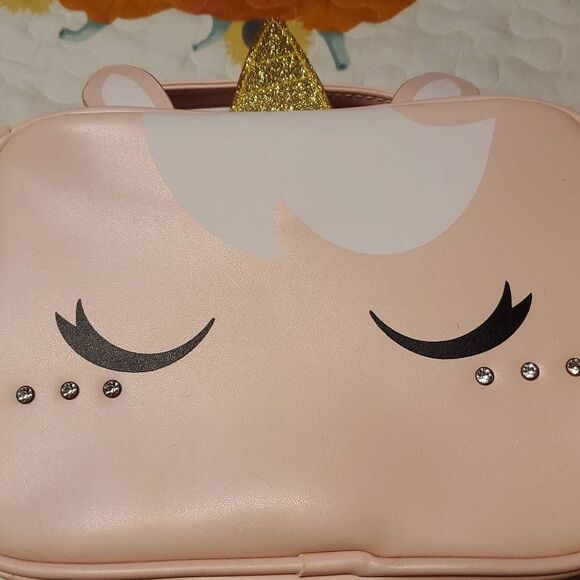 FAO SCHWARTZ LITTLE GIRLS ZIP UP MAKEUP BAG - Picture 2 of 5